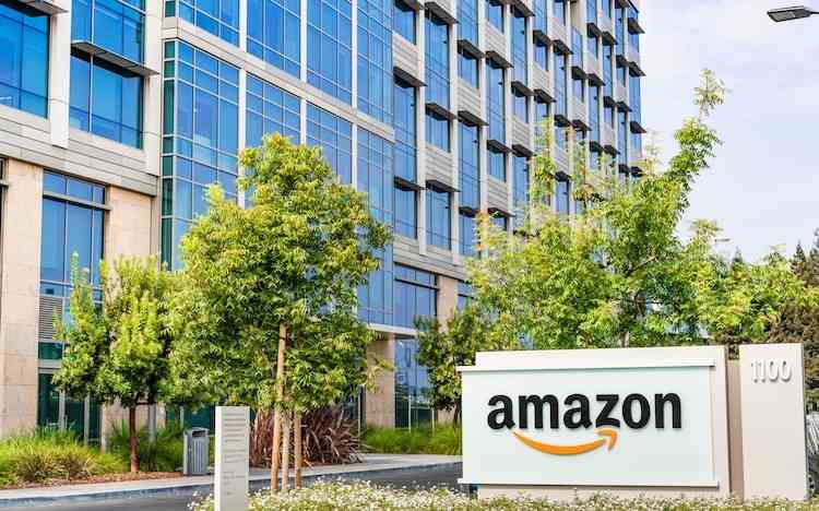 Amazon Mandates Five-Day Office Return